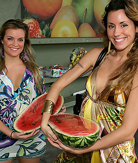 Lesbian Food GirlsOutWest